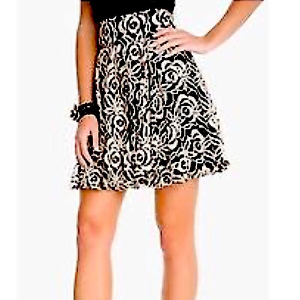 Marciano Guess Black Cream Ivy Lace Fit and Flare High Waist Mini Skirt Sz 6